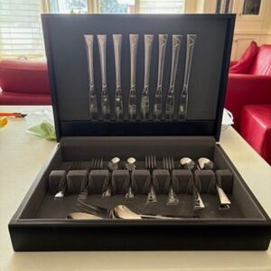 Oneida Stainless Steel Flatware 5-Piece Service for 8 (Ledges Pattern)